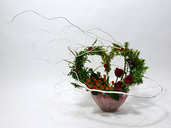 2011年12月23日金曜日、福島県郡山市・菅野草苑（かんのそうえん）教室で学ぶ円谷友子さんの作品