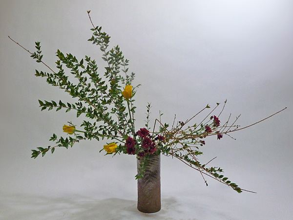 2012年12月14日金曜日、福島県郡山市・菅野草苑（かんのそうえん）教室で学ぶ根本和良さんの作品