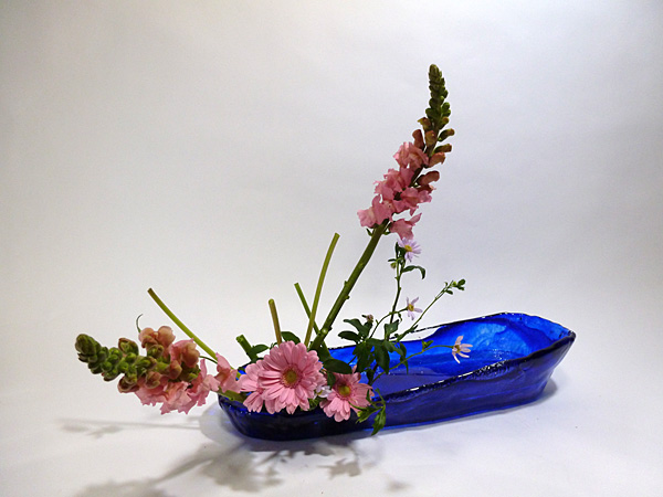 2012年2月6日月曜日、福島県郡山市・菅野草苑（かんのそうえん）教室で学ぶ根本和良さんの作品