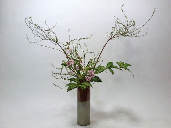 2012年2月15日水曜日、福島県郡山市・菅野草苑（かんのそうえん）教室で学ぶ石本草佳さんの作品