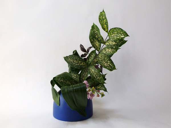 2012年2月14日火曜日、福島県郡山市・菅野草苑（かんのそうえん）教室で学ぶ円谷友子さんの作品