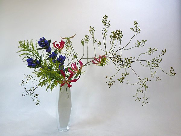 2012年7月18日水曜日、福島県郡山市・菅野草苑（かんのそうえん）教室で学ぶ国分華苑さんの作品