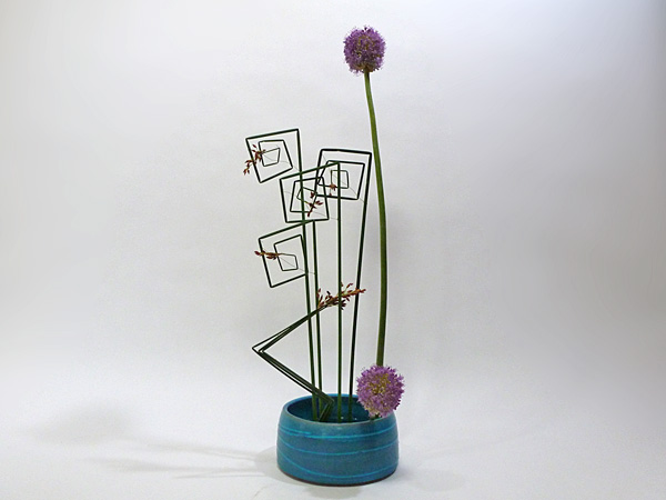 2012年6月12日火曜日、福島県郡山市・菅野草苑（かんのそうえん）教室で学ぶ樋口苑澪さんの作品