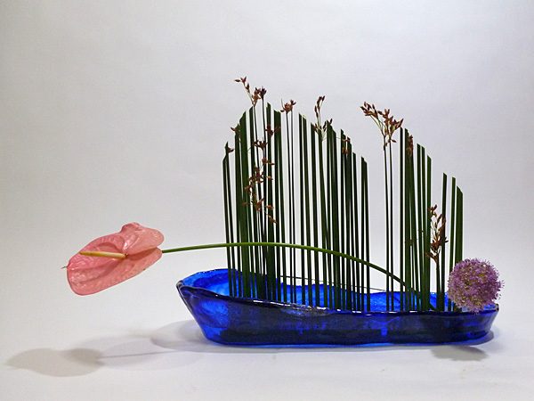 2012年6月21日木曜日、福島県郡山市・菅野草苑（かんのそうえん）教室で学ぶ樋口苑澪さんの作品