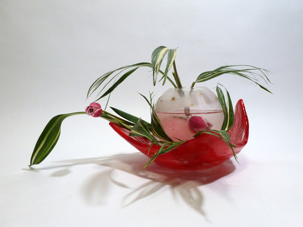 2012年3月30日金曜日、福島県郡山市・菅野草苑（かんのそうえん）教室で学ぶ樋口苑澪さんの作品