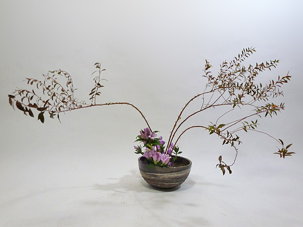 2012年10月23日火曜日、福島県郡山市・菅野草苑（かんのそうえん）教室で学ぶ円谷友子さんの作品