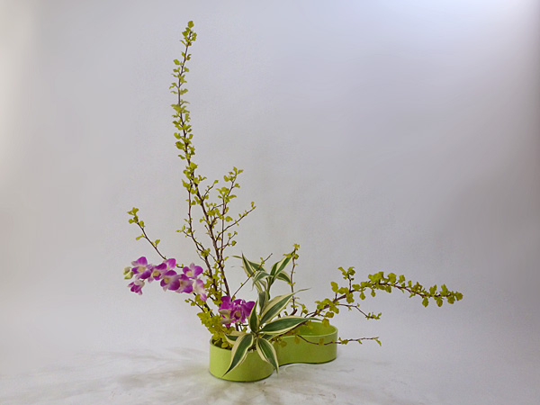 2013年4月12日金曜日、福島県郡山市・菅野草苑（かんのそうえん）教室で学ぶ遠山ハツ子さんの作品