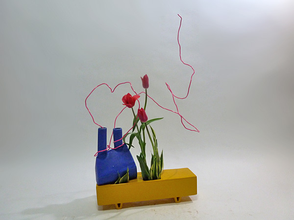 2013年4月5日金曜日、福島県郡山市・菅野草苑（かんのそうえん）教室で学ぶ円谷友子さんの作品