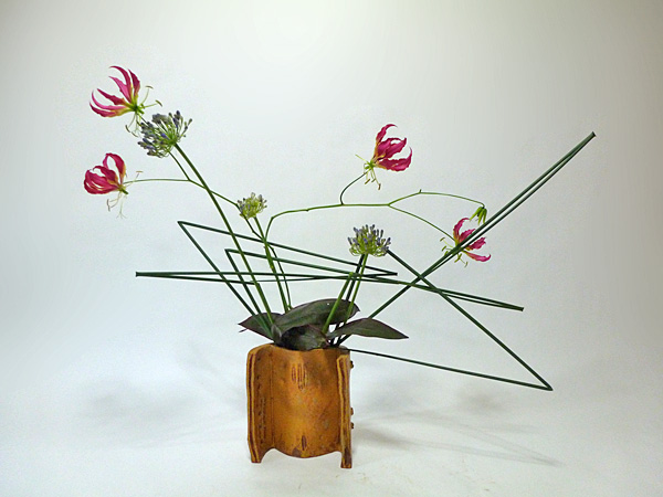 2013年8月9日金曜日、福島県郡山市・菅野草苑（かんのそうえん）教室で学ぶ国分華苑さんの作品