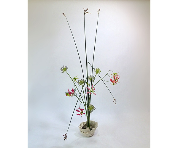 2013年8月8日木曜日、福島県郡山市・菅野草苑（かんのそうえん）教室で学ぶ大河原喜恵さんの作品