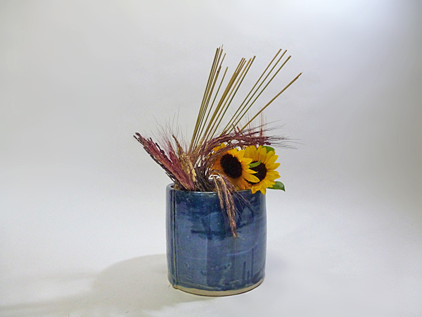 2013年8月21日水曜日、福島県郡山市・菅野草苑（かんのそうえん）教室で学ぶ大河原喜恵さんの作品