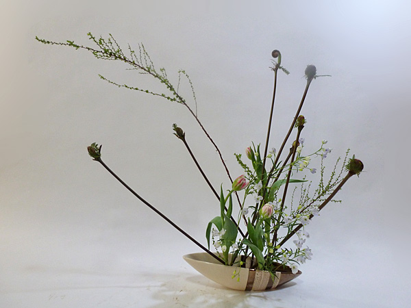 2013年1月22日火曜日、福島県郡山市・菅野草苑（かんのそうえん）教室で学ぶ秋元寛子さんの作品