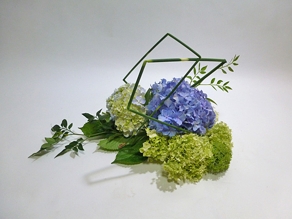 2013年7月26日金曜日、福島県郡山市・菅野草苑（かんのそうえん）教室で学ぶ七海彩夏さんの作品