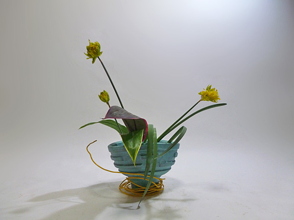 2013年5月6日月曜日、福島県郡山市・菅野草苑（かんのそうえん）教室で学ぶ円谷友子さんの作品