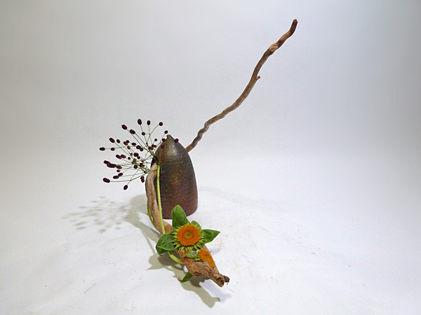 2013年11月13日水曜日、福島県郡山市・菅野草苑（かんのそうえん）教室で学ぶ樋口苑諷さんの作品