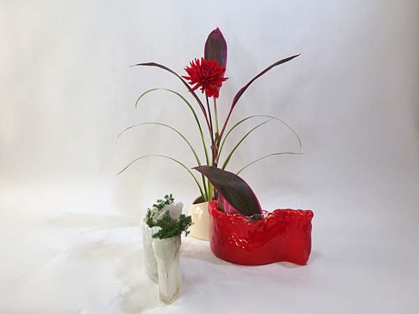 2013年11月26日火曜日、福島県郡山市・菅野草苑（かんのそうえん）教室で学ぶ円谷友子さんの作品