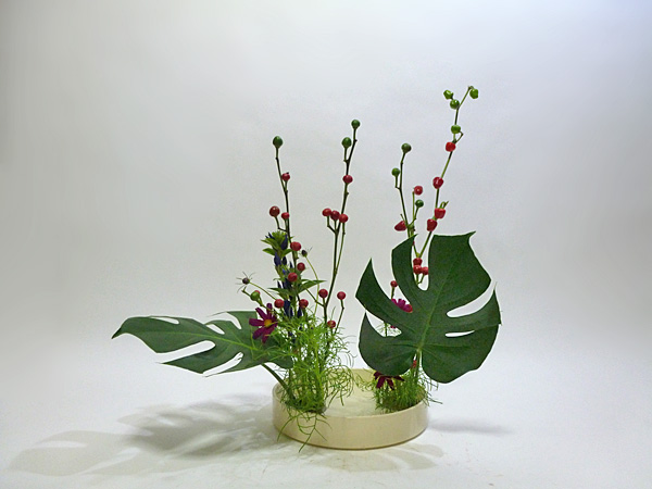 2013年10月2日水曜日、福島県郡山市・菅野草苑（かんのそうえん）教室で学ぶ七海彩夏さんの作品