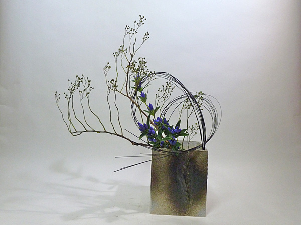 2013年10月15日火曜日、福島県郡山市・菅野草苑（かんのそうえん）教室で学ぶ大河原喜恵さんの作品