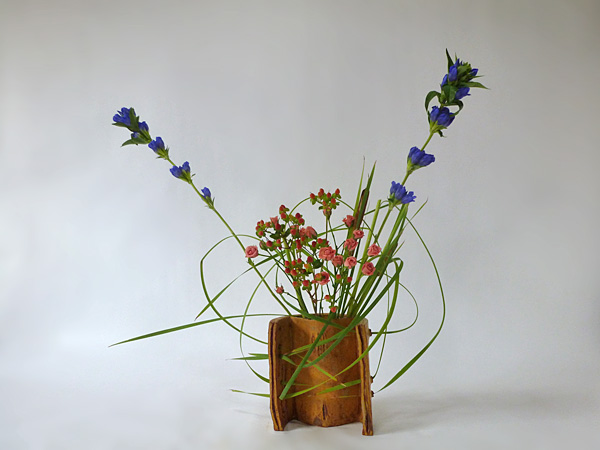 2014年8月25日月曜日、福島県郡山市・菅野草苑（かんのそうえん）教室で学ぶ菅野草苑さんの作品