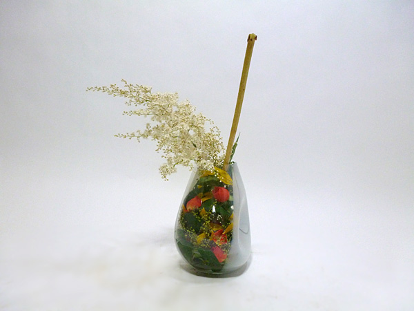 2014年8月1日木曜日、福島県郡山市・菅野草苑（かんのそうえん）教室で学ぶ円谷友子さんの作品