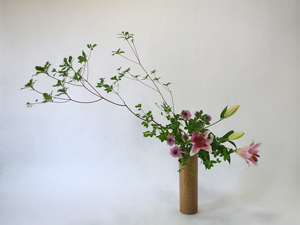 2014年7月18日金曜日、福島県郡山市・菅野草苑（かんのそうえん）教室で学ぶ谷村滋穂さんの作品