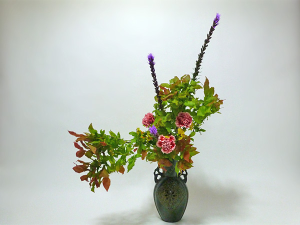 2014年5月30日金曜日、福島県郡山市・菅野草苑（かんのそうえん）教室で学ぶ根本和良さんの作品