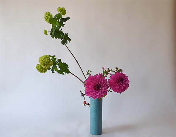 2014年5月14日水曜日、福島県郡山市・菅野草苑（かんのそうえん）教室で学ぶ谷村滋穂さんの作品