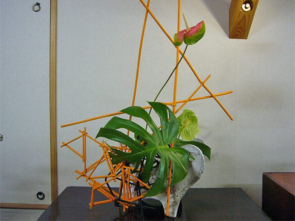 2014年11月14日金曜日、福島県郡山市・菅野草苑（かんのそうえん）教室で学ぶ菅野草苑さんの作品