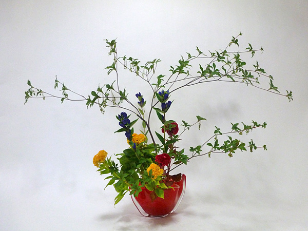 2014年9月12日金曜日、福島県郡山市・菅野草苑（かんのそうえん）教室で学ぶ菅野草苑さんの作品