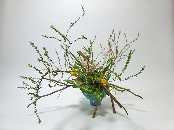 2015年4月30日木曜日、福島県郡山市・菅野草苑（かんのそうえん）教室で学ぶ石本草佳さんの作品