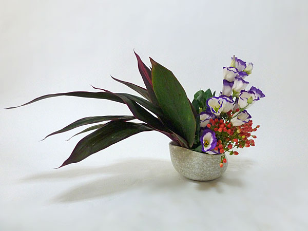 2015年8月17日月曜日、福島県郡山市・菅野草苑（かんのそうえん）教室で学ぶ秋元かなえさんの作品