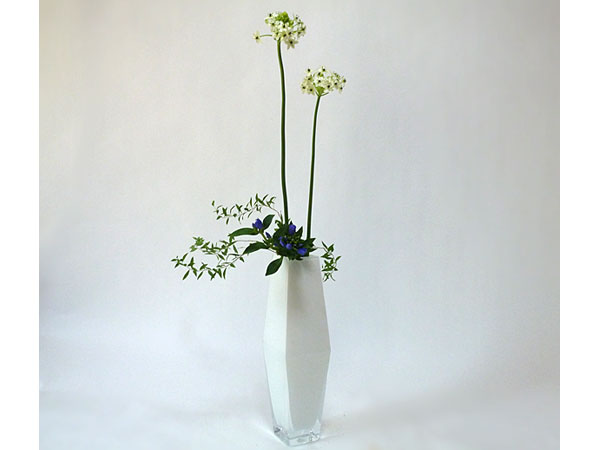 2015年8月21日金曜日、福島県郡山市・菅野草苑（かんのそうえん）教室で学ぶ円谷友子さんの作品