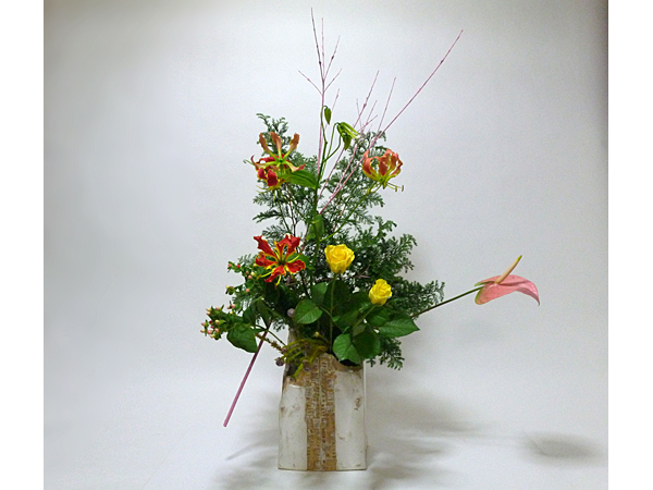 2015年12月30日水曜日、福島県郡山市・菅野草苑（かんのそうえん）教室で学ぶ石本草佳さんの作品