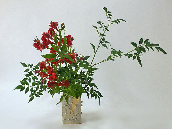 2015年7月14日火曜日、福島県郡山市・菅野草苑（かんのそうえん）教室で学ぶ本間草葵さんの作品