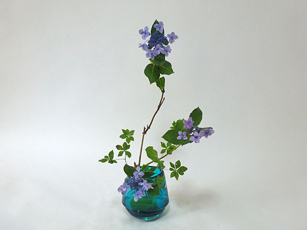 2015年7月30日木曜日、福島県郡山市・菅野草苑（かんのそうえん）教室で学ぶ円谷友子さんの作品