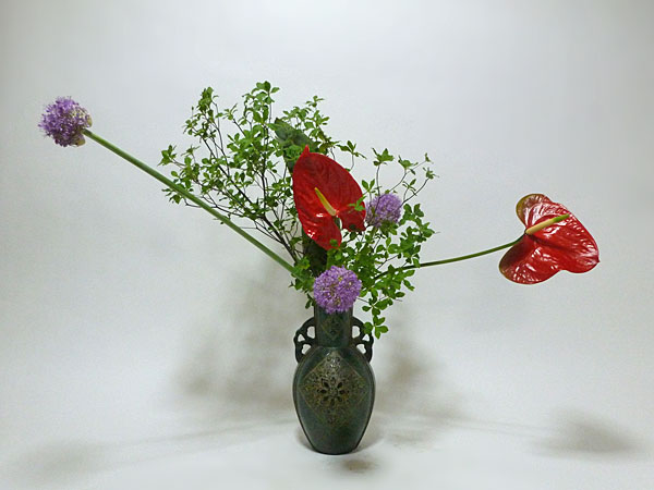 2015年6月8日月曜日、福島県郡山市・菅野草苑（かんのそうえん）教室で学ぶ根本流苑さんの作品