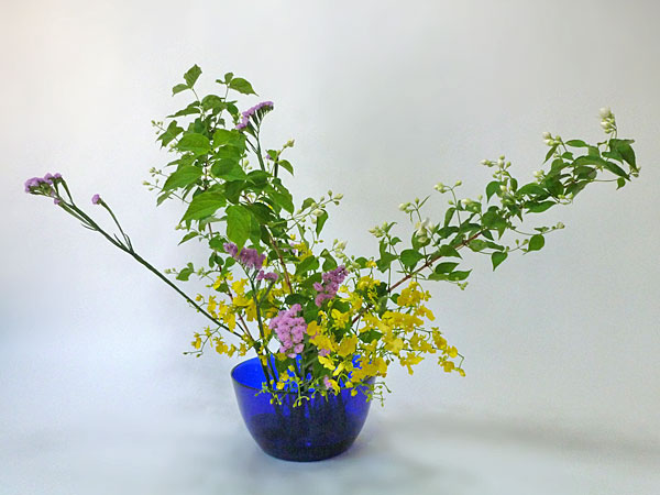 2015年6月11日木曜日、福島県郡山市・菅野草苑（かんのそうえん）教室で学ぶ石本草佳さんの作品