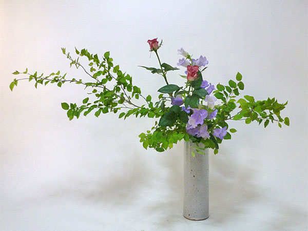 2015年6月30日火曜日、福島県郡山市・菅野草苑（かんのそうえん）教室で学ぶ石本草佳さんの作品