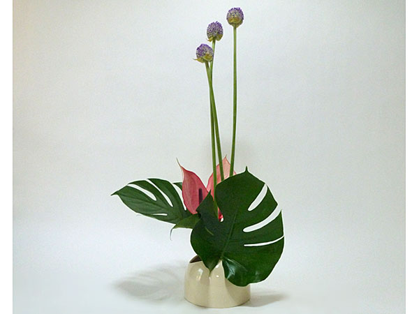 2015年6月4日木曜日、福島県郡山市・菅野草苑（かんのそうえん）教室で学ぶ谷村滋穂さんの作品