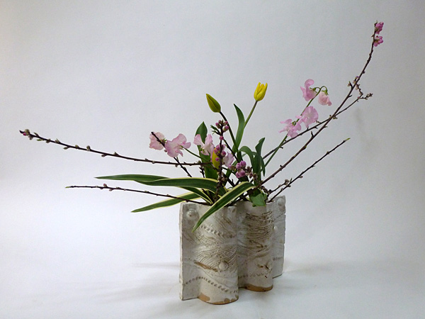 2015年3月9日月曜日、福島県郡山市・菅野草苑（かんのそうえん）教室で学ぶ秋元寛子さんの作品