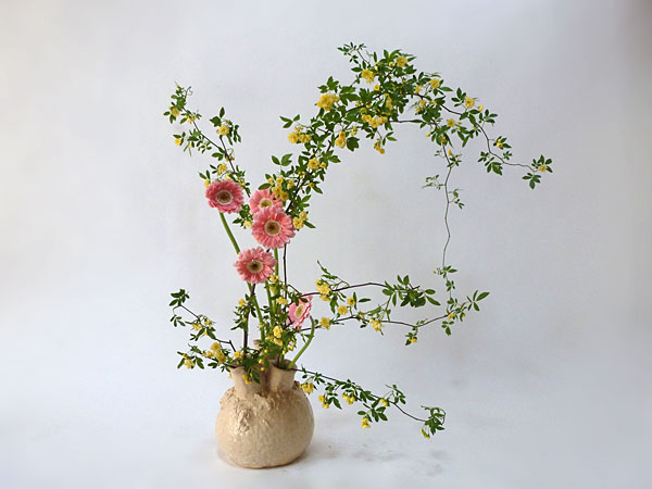 2015年5月13日水曜日、福島県郡山市・菅野草苑（かんのそうえん）教室で学ぶ秋元寛子さんの作品