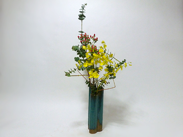 2015年11月30日月曜日、福島県郡山市・菅野草苑（かんのそうえん）教室で学ぶ根本流苑さんの作品