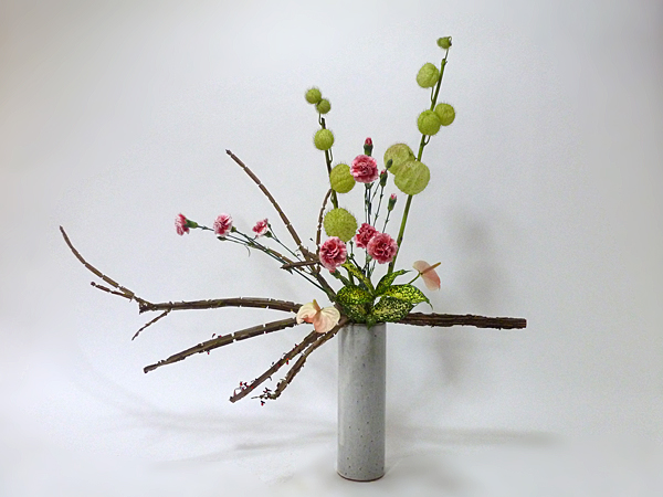 2015年11月17日火曜日、福島県郡山市・菅野草苑（かんのそうえん）教室で学ぶ本間草葵さんの作品