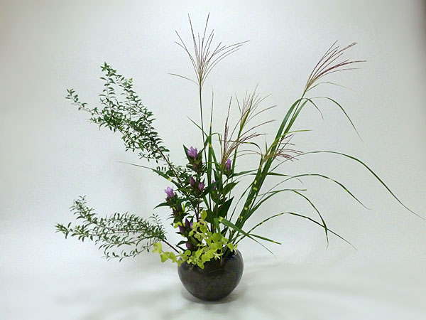 2015年10月8日木曜日、福島県郡山市・菅野草苑（かんのそうえん）教室で学ぶ遠山ハツ子さんの作品