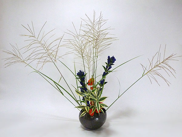 2015年9月2日水曜日、福島県郡山市・菅野草苑（かんのそうえん）教室で学ぶ遠山ハツ子さんの作品