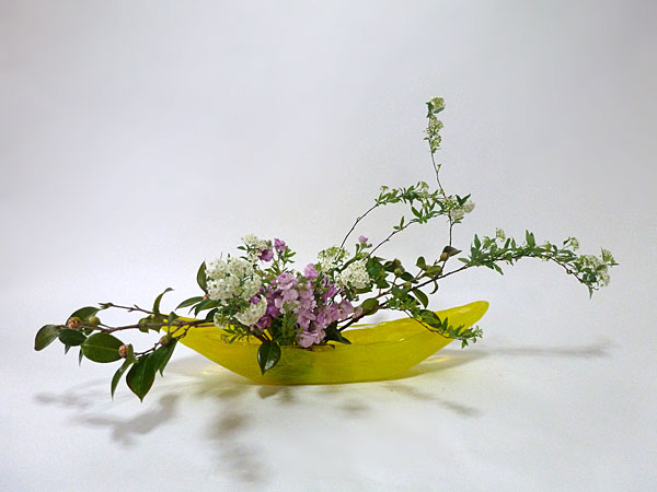 2016年4月7日木曜日、福島県郡山市・菅野草苑（かんのそうえん）教室で学ぶ秋元かなえさんの作品