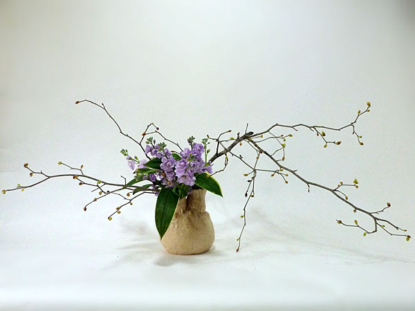 2016年3月29日火曜日、福島県郡山市・菅野草苑（かんのそうえん）教室で学ぶ秋元かなえさんの作品